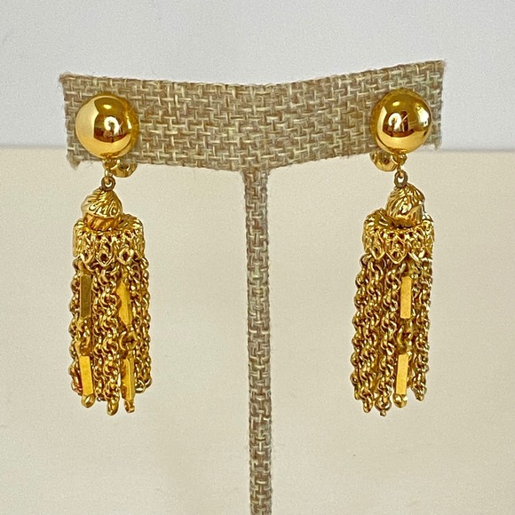 Monet Damita Gold Tone Tassel Clip On Earrings Vintage Filigree Drop 2 Inch - Picture 2 of 14